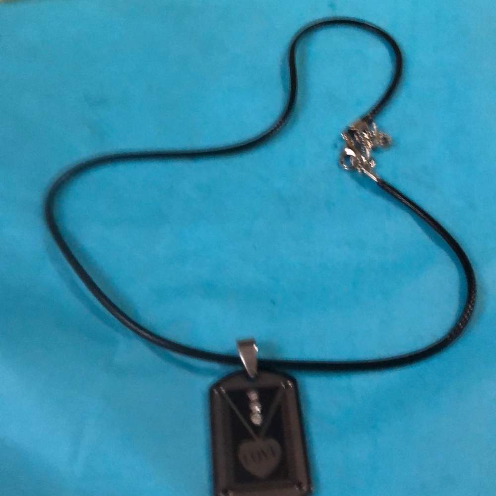 Necklace - Picture 2 of 3